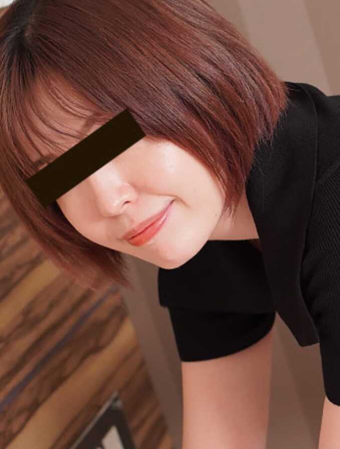 HEYZO-3467 The hotel staff turned out to be a beautiful mature woman, so I couldn't help but fuck her! - Ryoko Yamashita